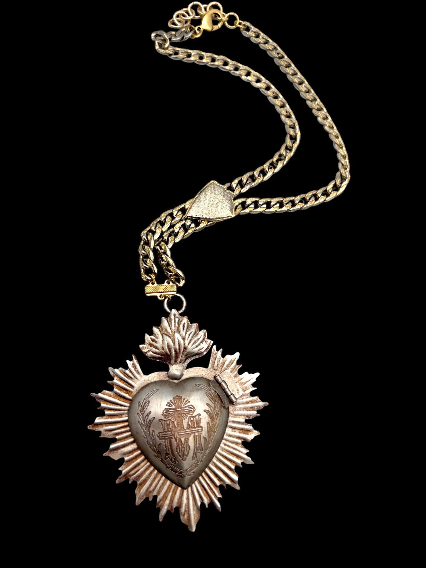Sacred Heart Keepsake Locket