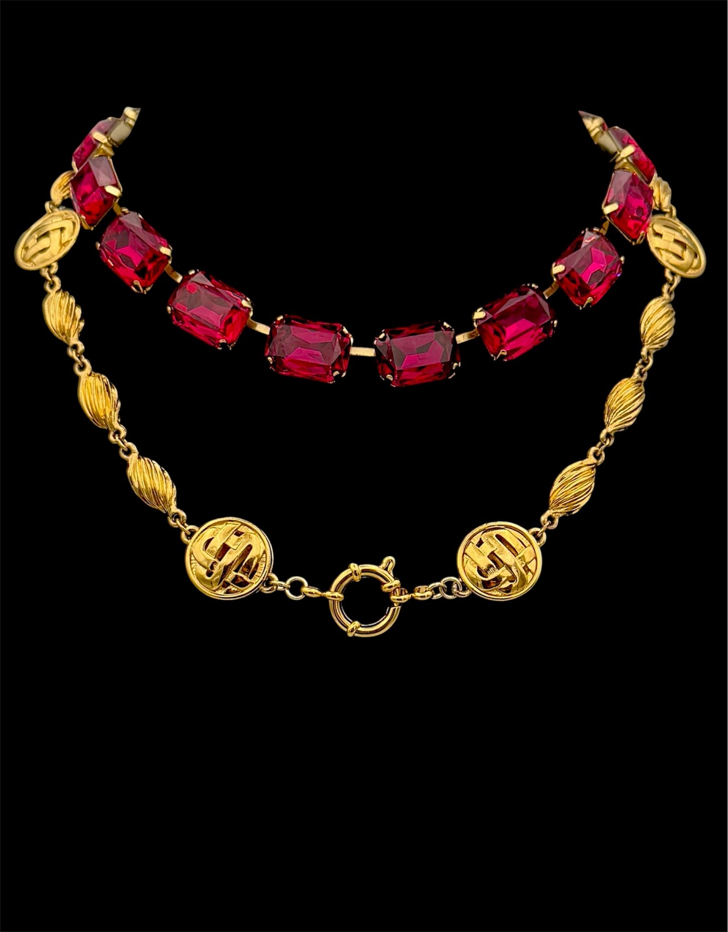 Crown & Cranberry