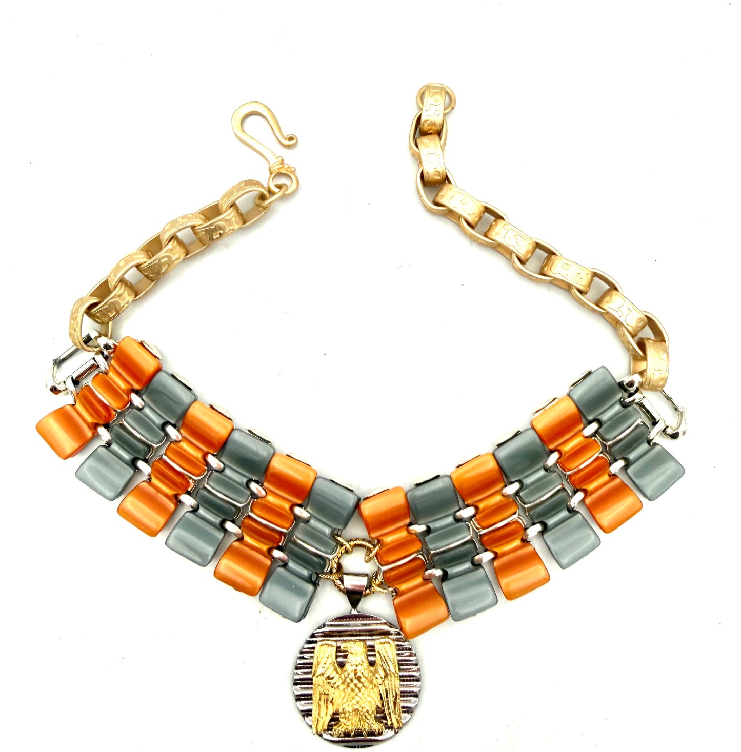 Crest Collar